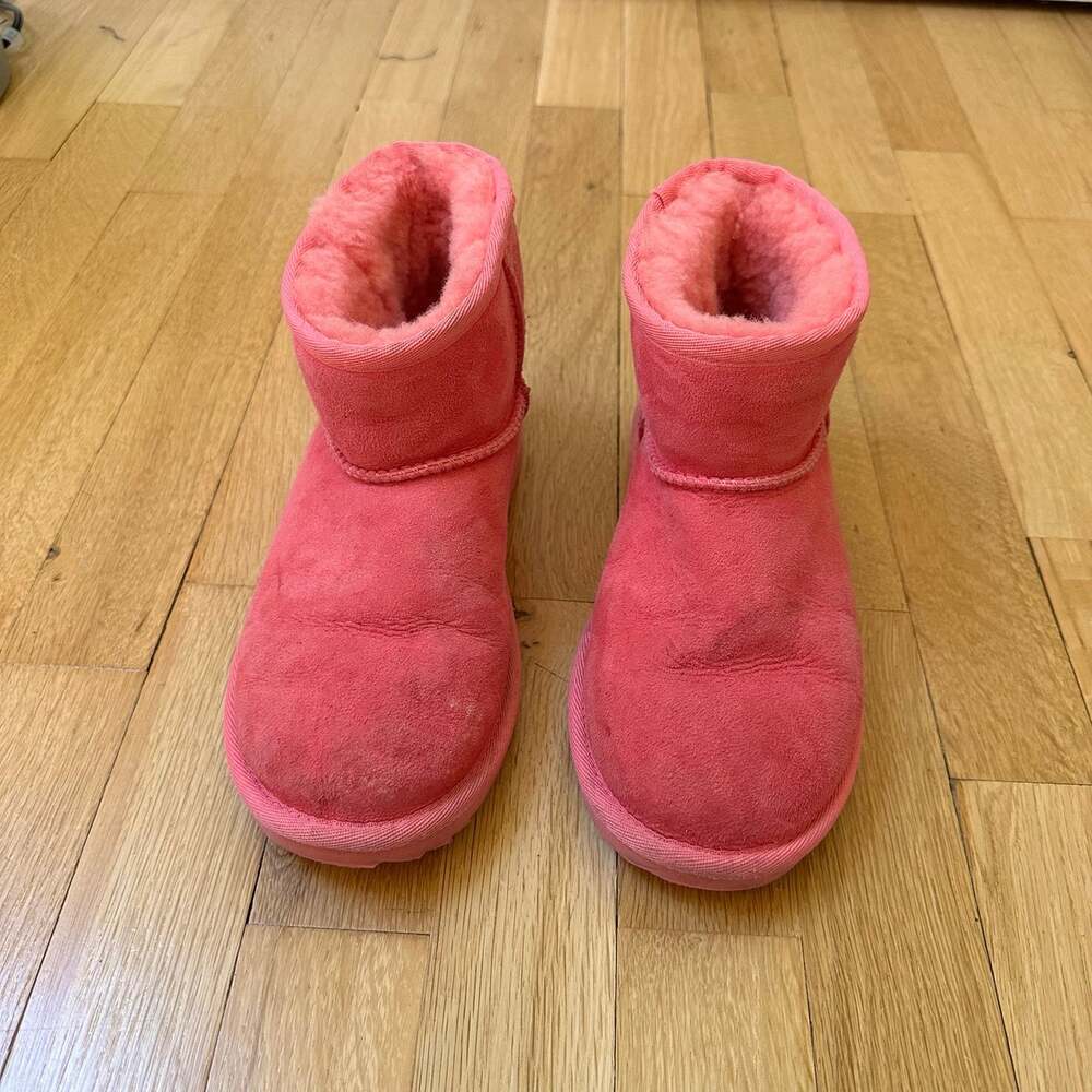UGG pink boots for girls size 3